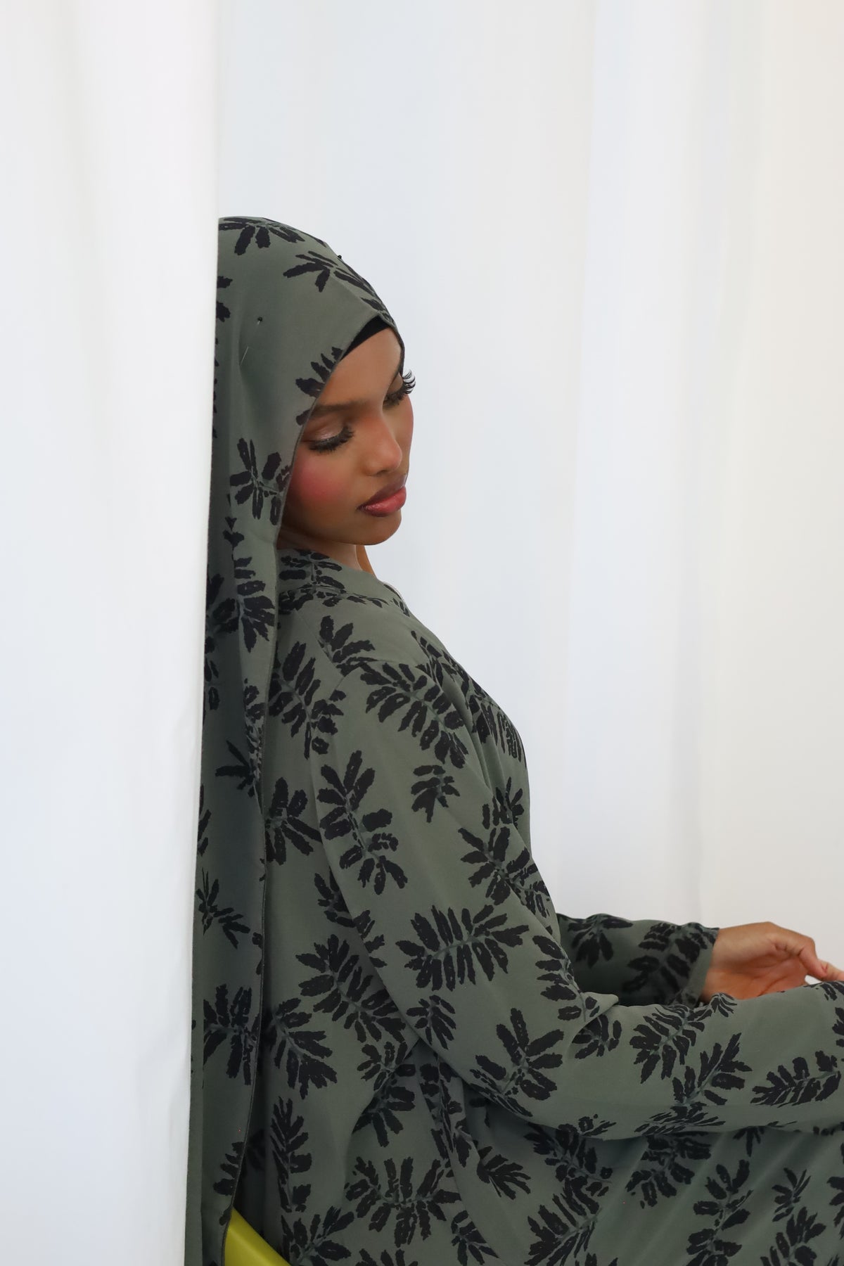 Olive Garden Abaya Set